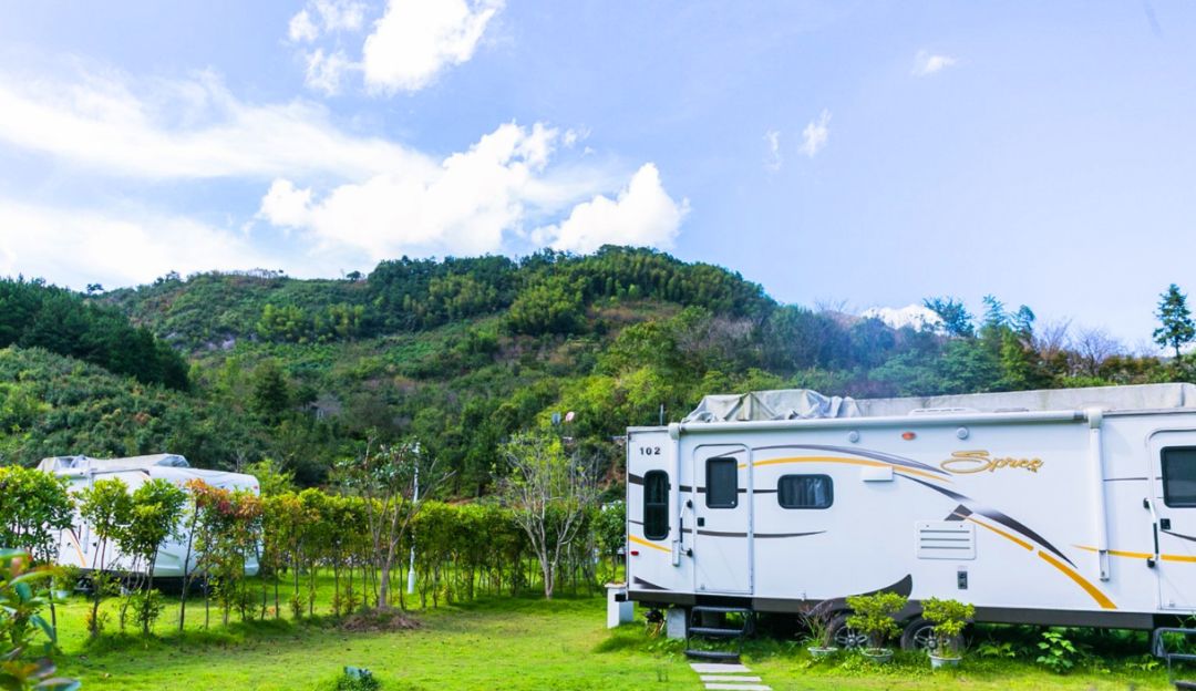 适合看星空露营的地方 (高山露营地绝美的星空)