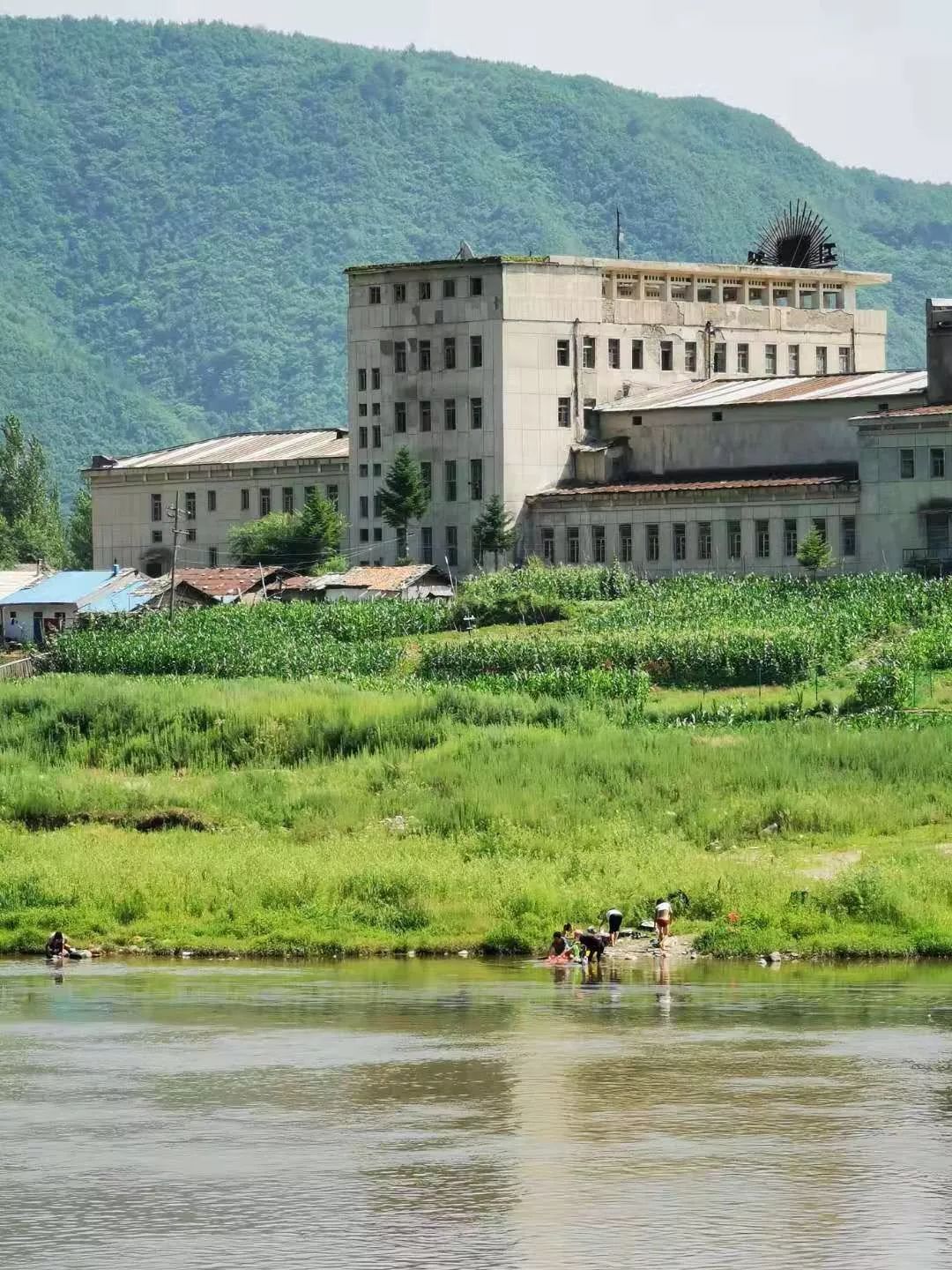 丹东最大的中朝边贸城,丹东中朝边境风光