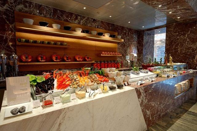 和朋友吃自助火锅，28元1位吃到打饱嗝，结账时才发现被“坑”了