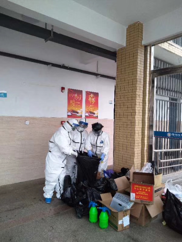 （身边的凡人微光）自愿援鄂的护士刘艺（千里自驾援鄂）