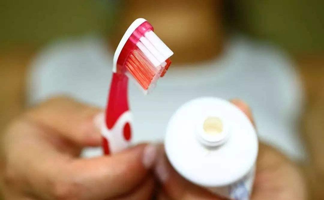 去口臭牙膏避坑,合和泰蜂胶牙膏有用吗