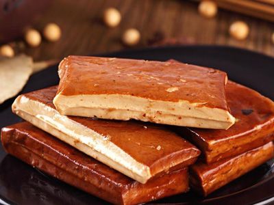 老年人缺钙吃补钙保健品好吗,老年人缺钙吃钙片有效么