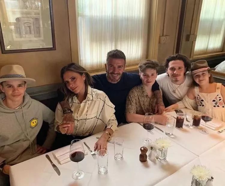 贝嫂美妆品牌大全,victoriabeckham贝嫂四色眼影