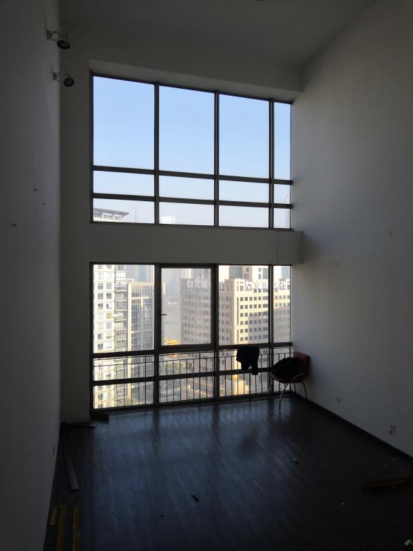 设计师改造十平米出租屋,设计师爆改老房子