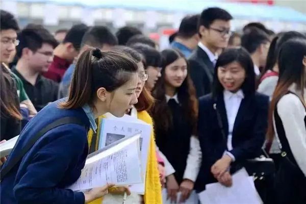 985毕业后失败的学生现状,当年考上985的同学现在怎样了