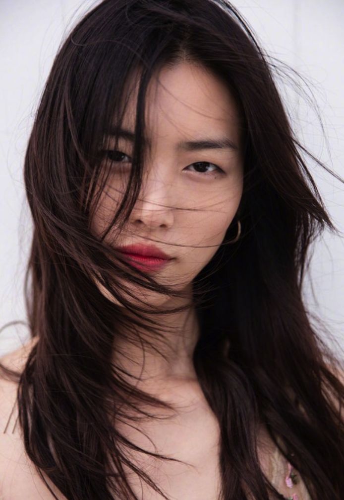 桃粉色系眼影盘,精致的猪猪女孩眼影推荐