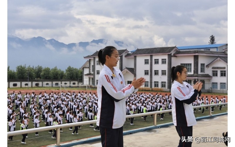 小学生课间操歌舞教学视频,大学生课间操民族文化