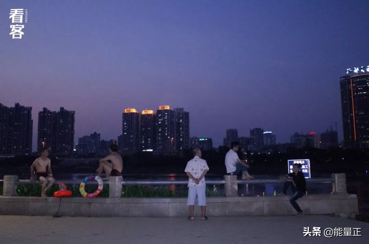 跑腿小哥的微信,跑腿小哥到底有多全能