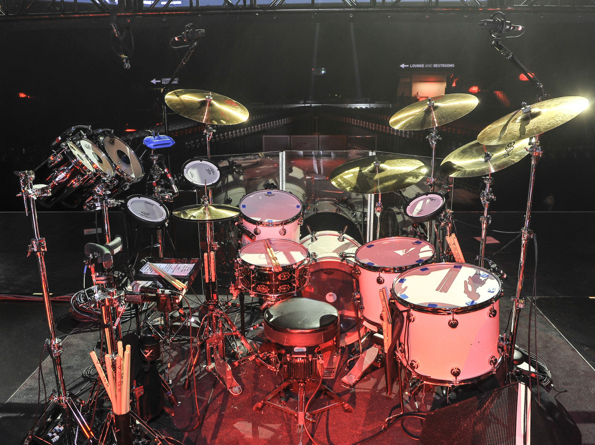 新手学鼓选什么鼓,真鼓好还是电鼓好