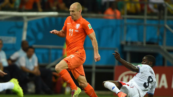 荷兰三叉戟罗本,荷兰足球橙色风暴