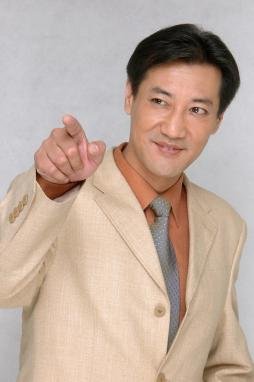 宋丹丹的前夫英达现状,宋丹丹的前夫英达是少数民族吗