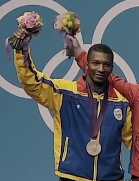 举重感动到哭的视频,举重运动员哭