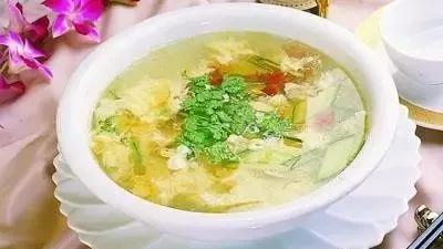 长时间不排便或少量排便,早晨不排便等于抽了十根烟