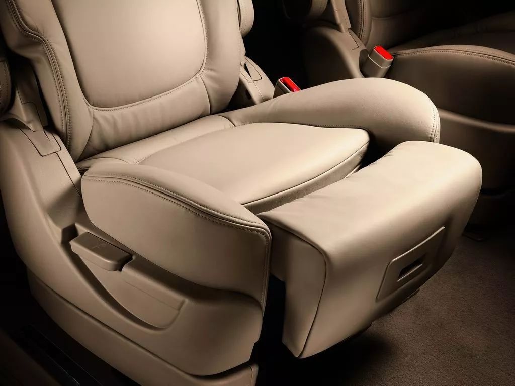 传祺车型gl8,传祺gl82016