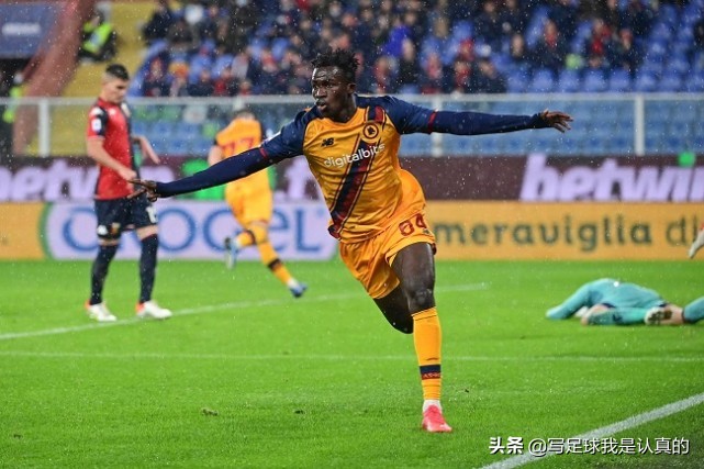 穆里尼奥兑现承诺送鞋,穆里尼奥给吉安一双800欧新鞋