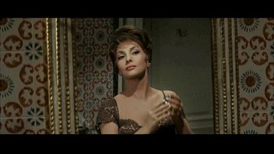 意大利传奇女神吉娜·劳洛勃丽吉达多才多艺姐弟恋相差34岁