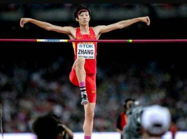 跳高之神张国伟退役视频,昔日跳高第一人张国伟去哪了