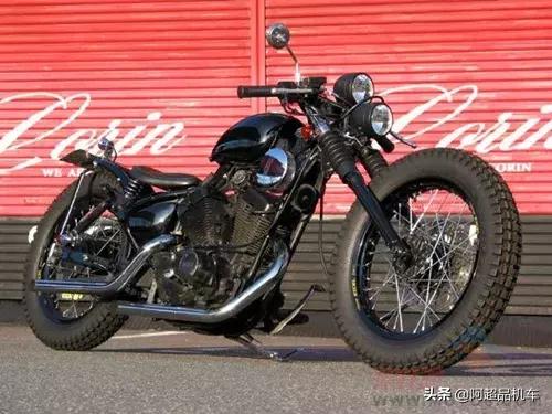 这些常人眼里的破铜烂铁,却是摩迷心中难得一遇的宝贝!