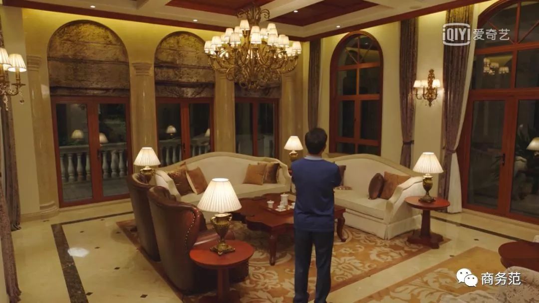 《再创世纪》告诉你，香港顶级富豪鄙视链