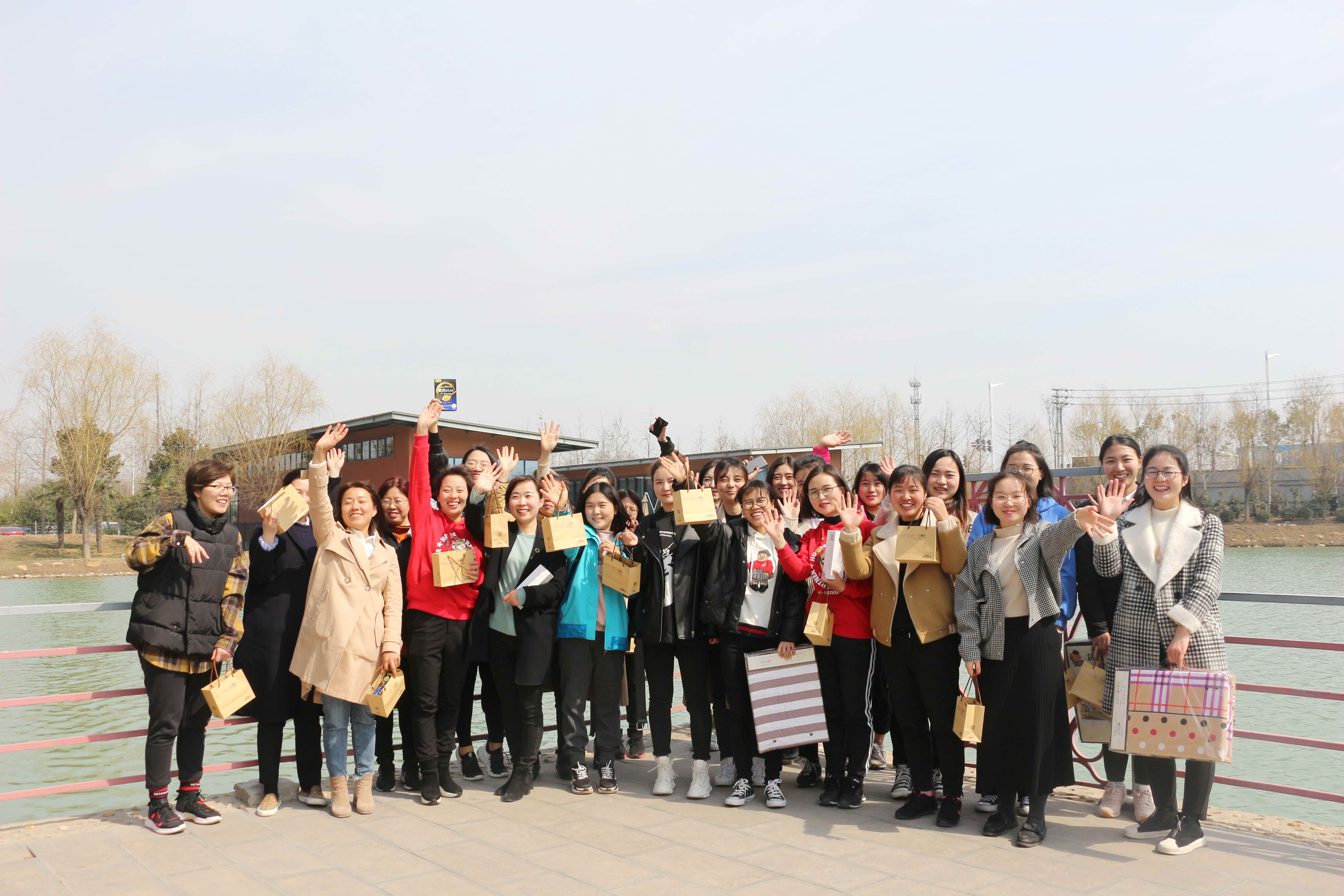 有颜又有趣，航田女神节真的好嗨哟！