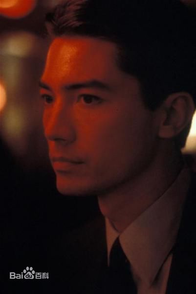 40年来，五大顶级颜肉皆在线的男星，反倒是“肉弹”最幸福