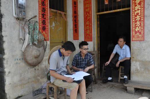 国家给扶贫户免费盖房产权归谁,国家扶贫房还可以在老家建房吗