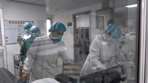 这5个走上国新办发布会的普通人，他们的故事让你泪奔