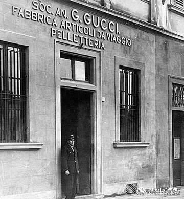 gucci包marmont半月造型 (gucci 双g包marmont测评)