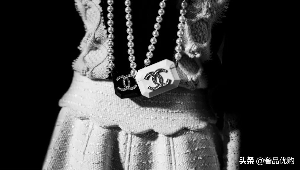 chanel首饰设计,chanel新款金色