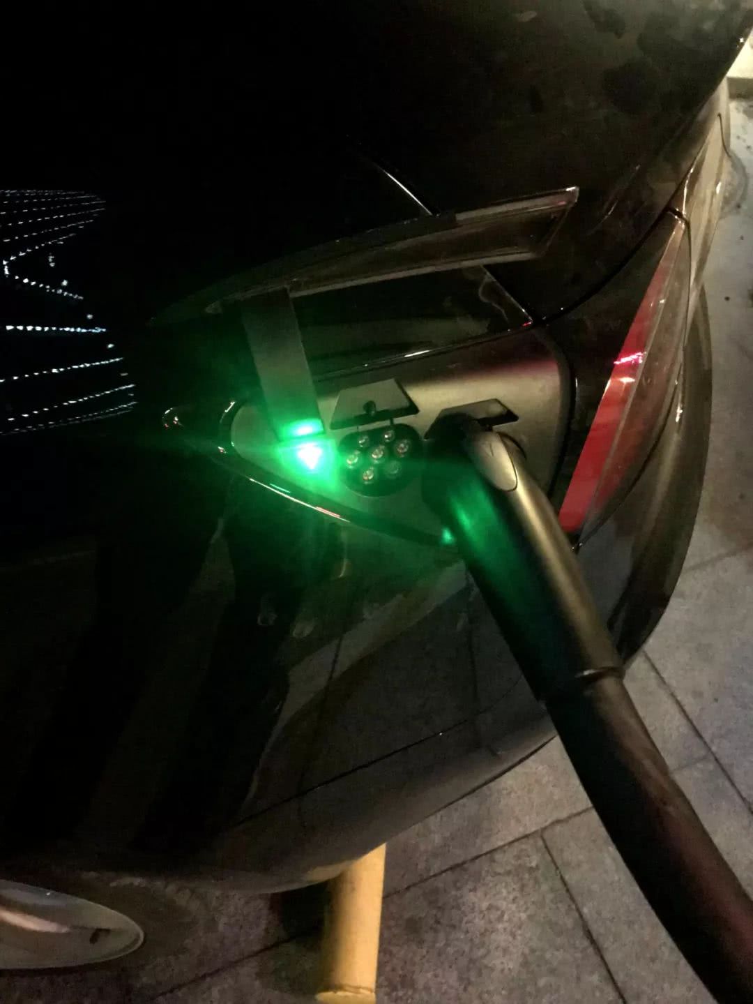 22款特斯拉model3试驾视频,特斯拉model3测评试驾