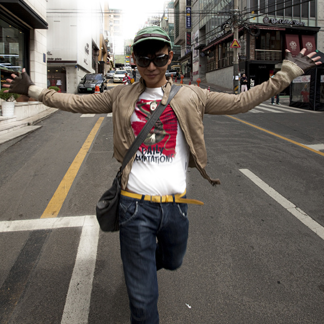 从“美少年”到“蜡像人”，他经历了什么，那场意外该怪谁呢？