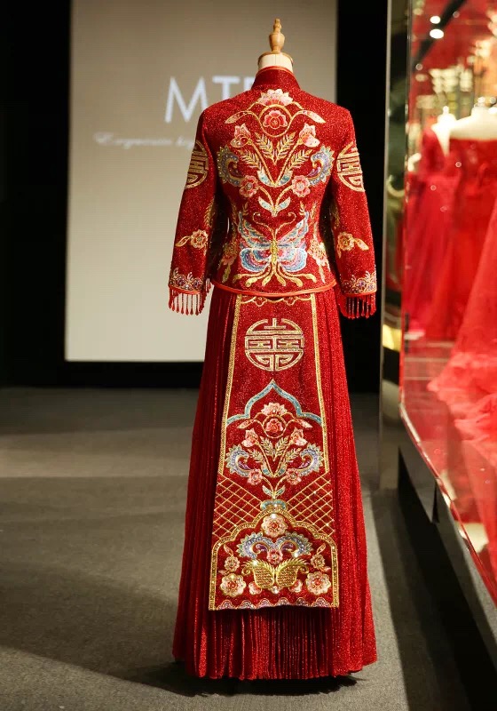 最适合穿中式嫁衣,新款秀禾服新娘礼服中式嫁衣