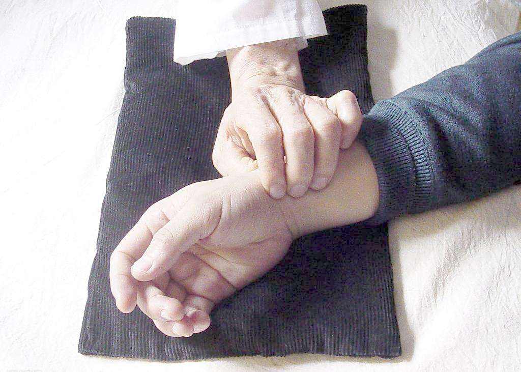 睾丸附睾炎是精索静脉曲张吗,精囊腺炎和精索静脉曲张看什么科