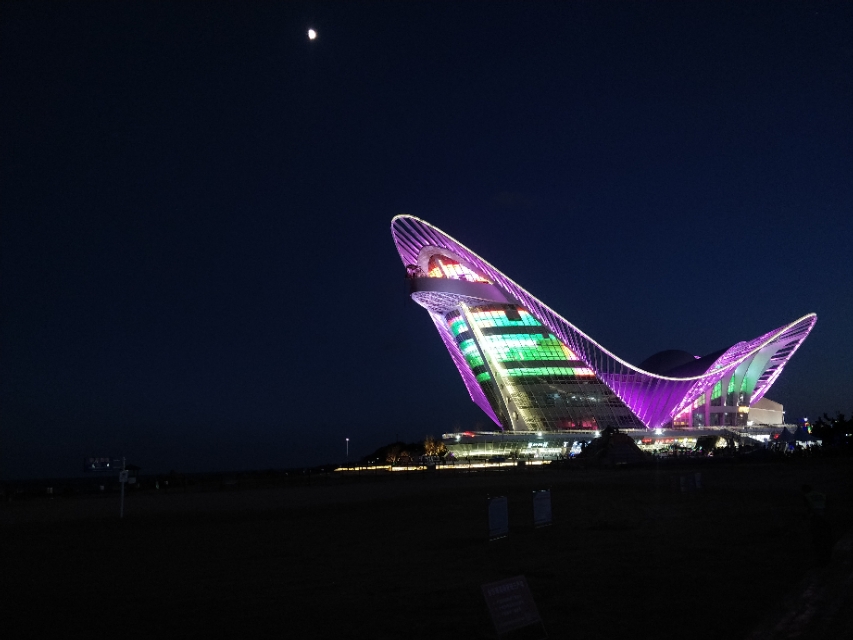 青岛市哪里的沙滩大一些,青岛最有名的沙滩是哪里