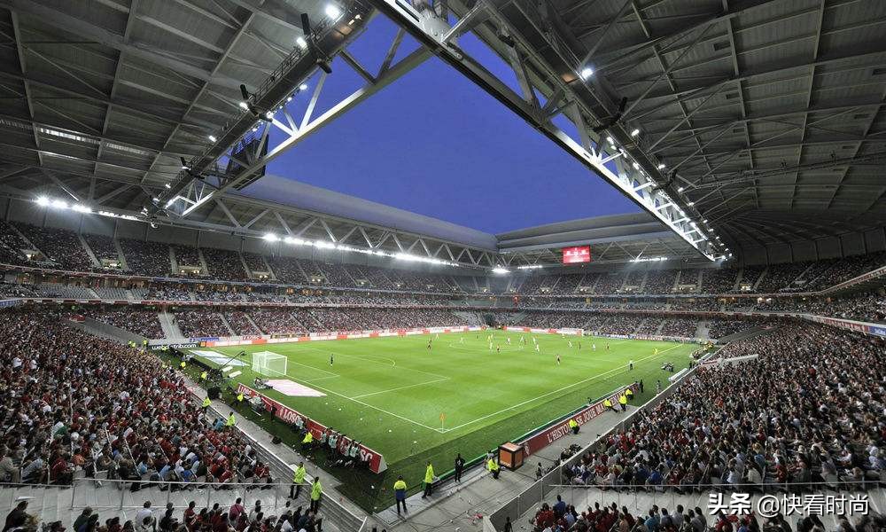 疯狂打折中，阿迪达斯越混越惨？