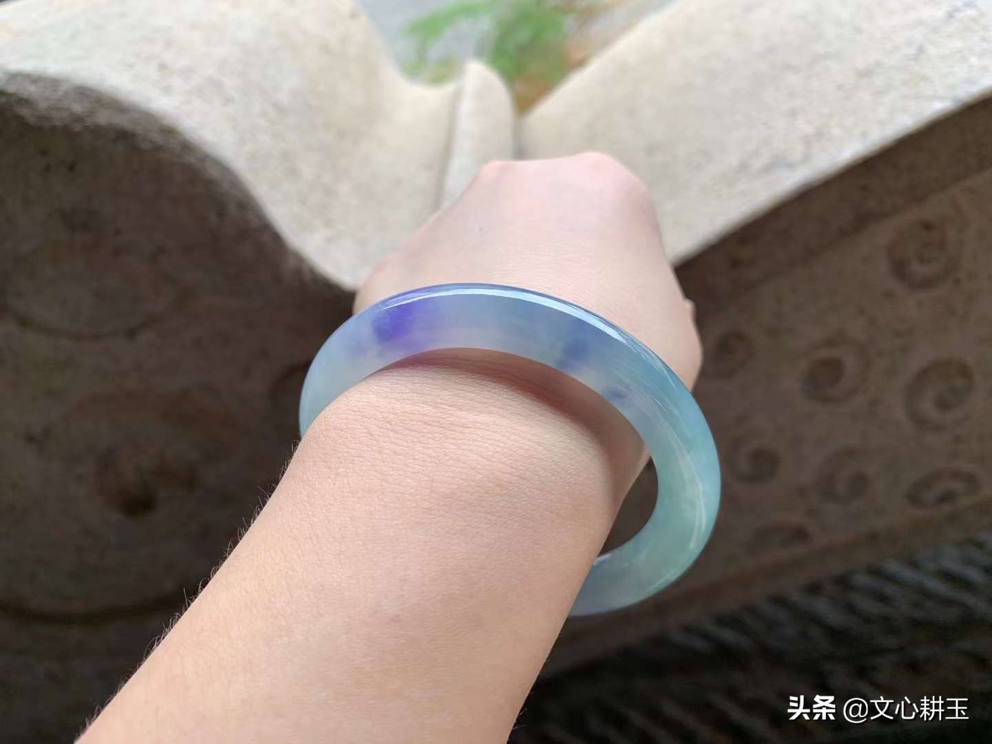 怎么简单摘下玉手镯,怎样轻松摘下金手镯