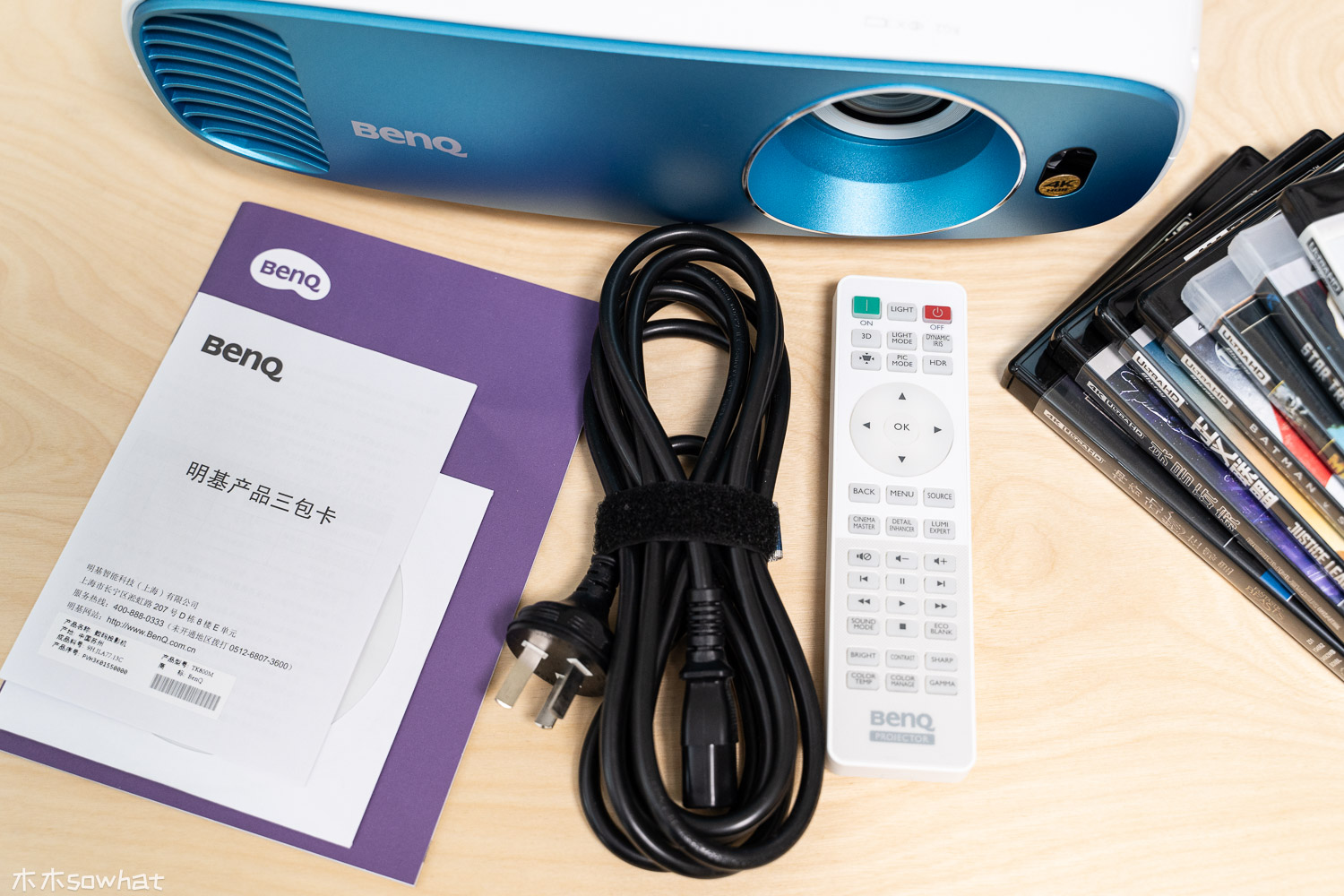 8000块的4K投影仪效果怎么样,800元的1080p的投影仪