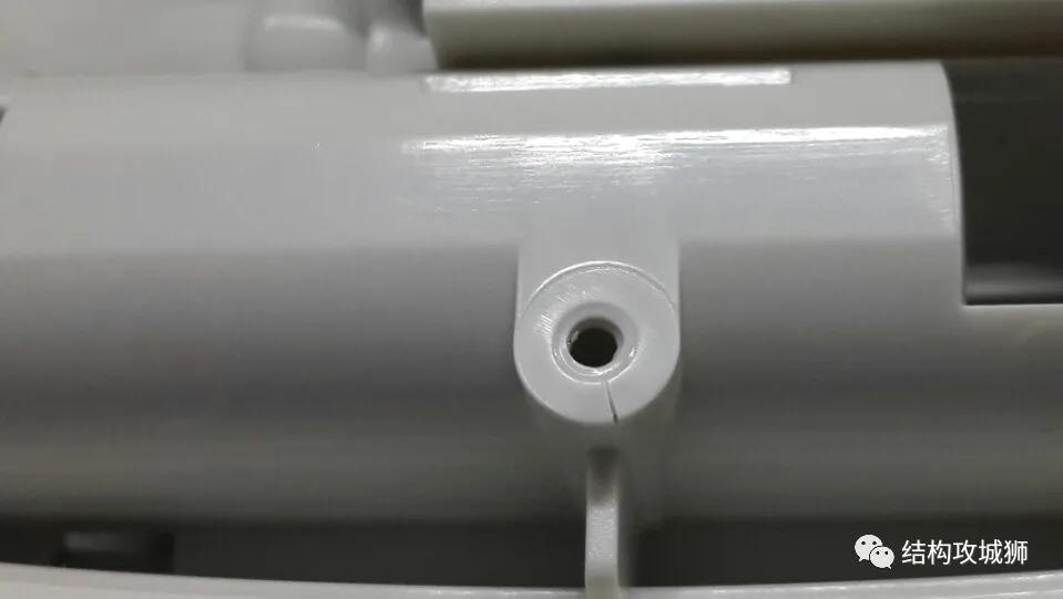 塑料螺丝座开裂解决方法,塑胶件打螺丝时开裂怎么解决