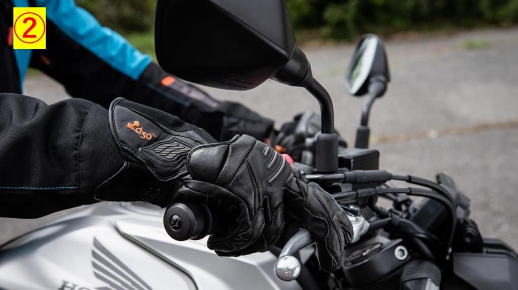 骑摩托车正确刹车顺序,有abs的摩托车正确刹车方式