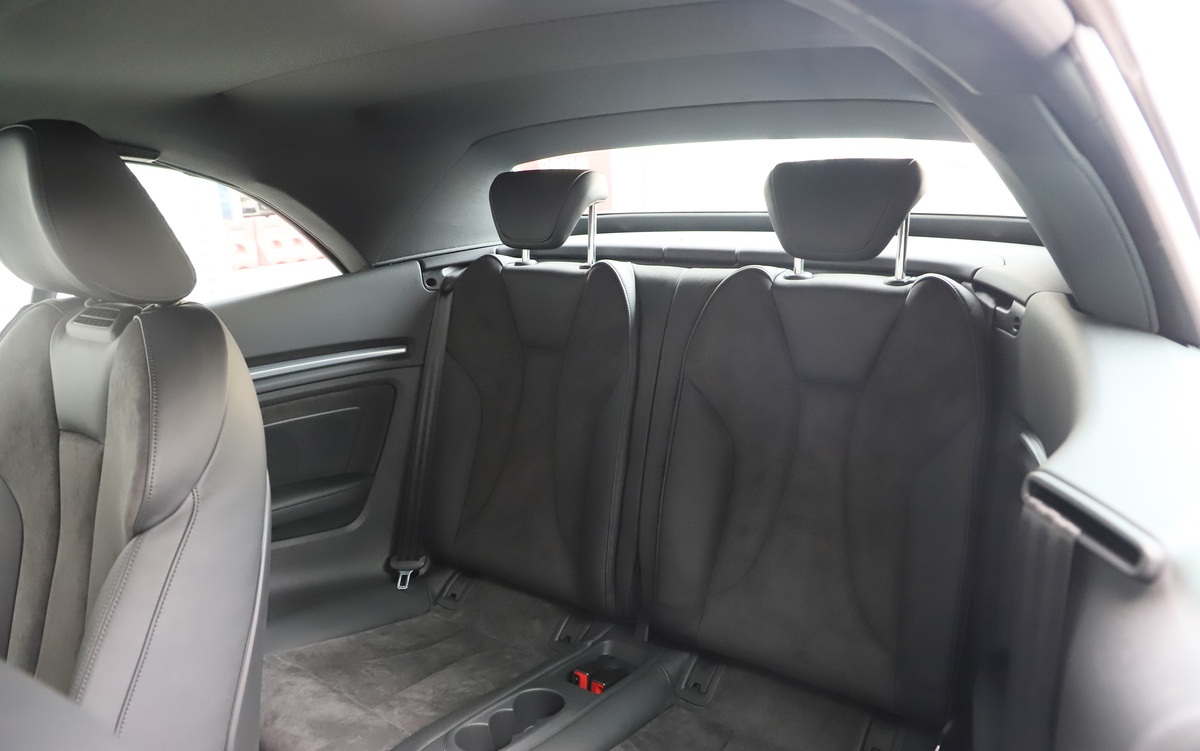 性价比最高的奥迪敞篷,十几万奥迪4座敞篷车速度