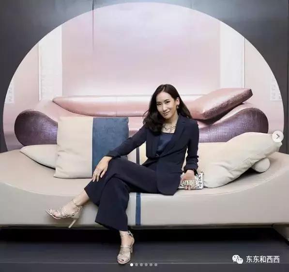 这场嫁女的婚礼太唯美了，泰国白富美姐妹花的日常是什么样？