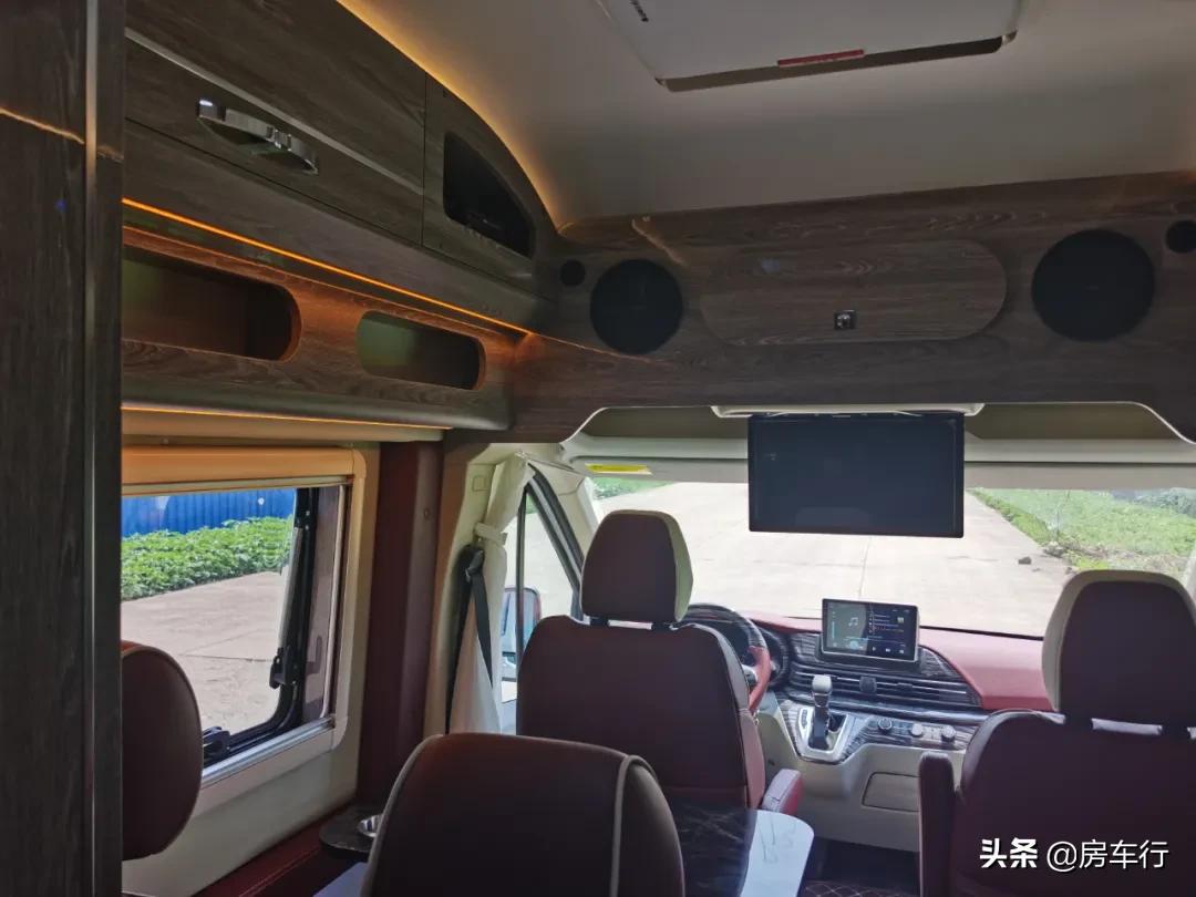 轻卡房车c型房车b型房车,房车推荐80万豪华房车c型