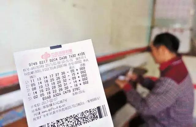 公安提醒朋友圈这些东西不能晒,在朋友圈售卖东西违法吗