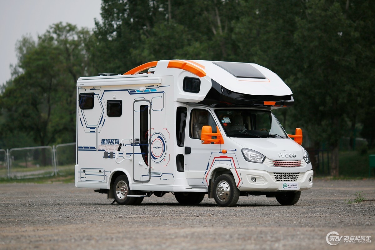 旌航依维柯c型房车,旌航依维柯C型大额头房车