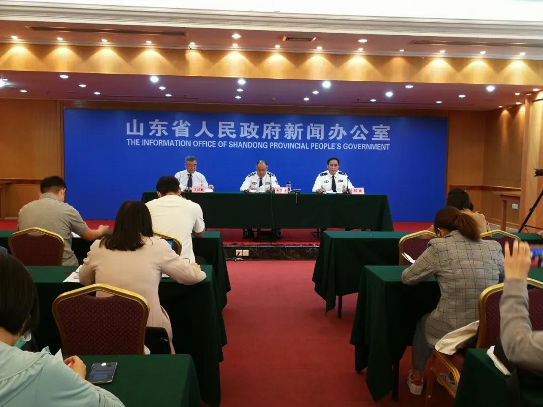 山东省公安厅省政府新闻办联合召开新闻发布会通报全省公安机关打击和防范经济犯罪工作情况