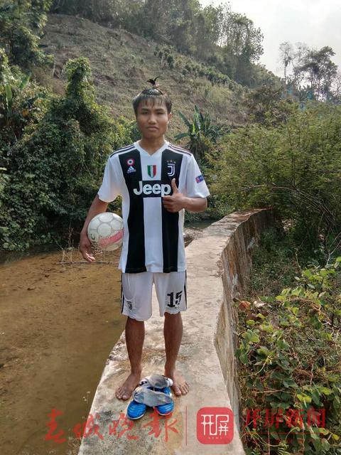 18岁进国足打进世界杯,云南小伙苦练篮球球技