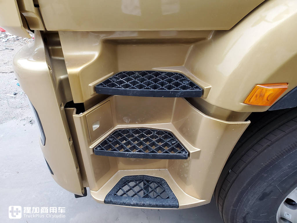 德龙新m3000矮顶牵引车感受,前脸加长改装