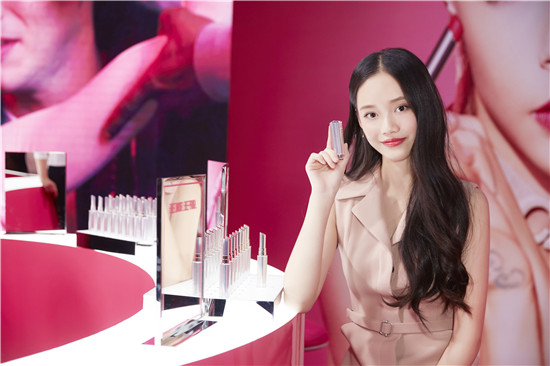 迪奥dior最新配色,迪奥dior粉唇妆