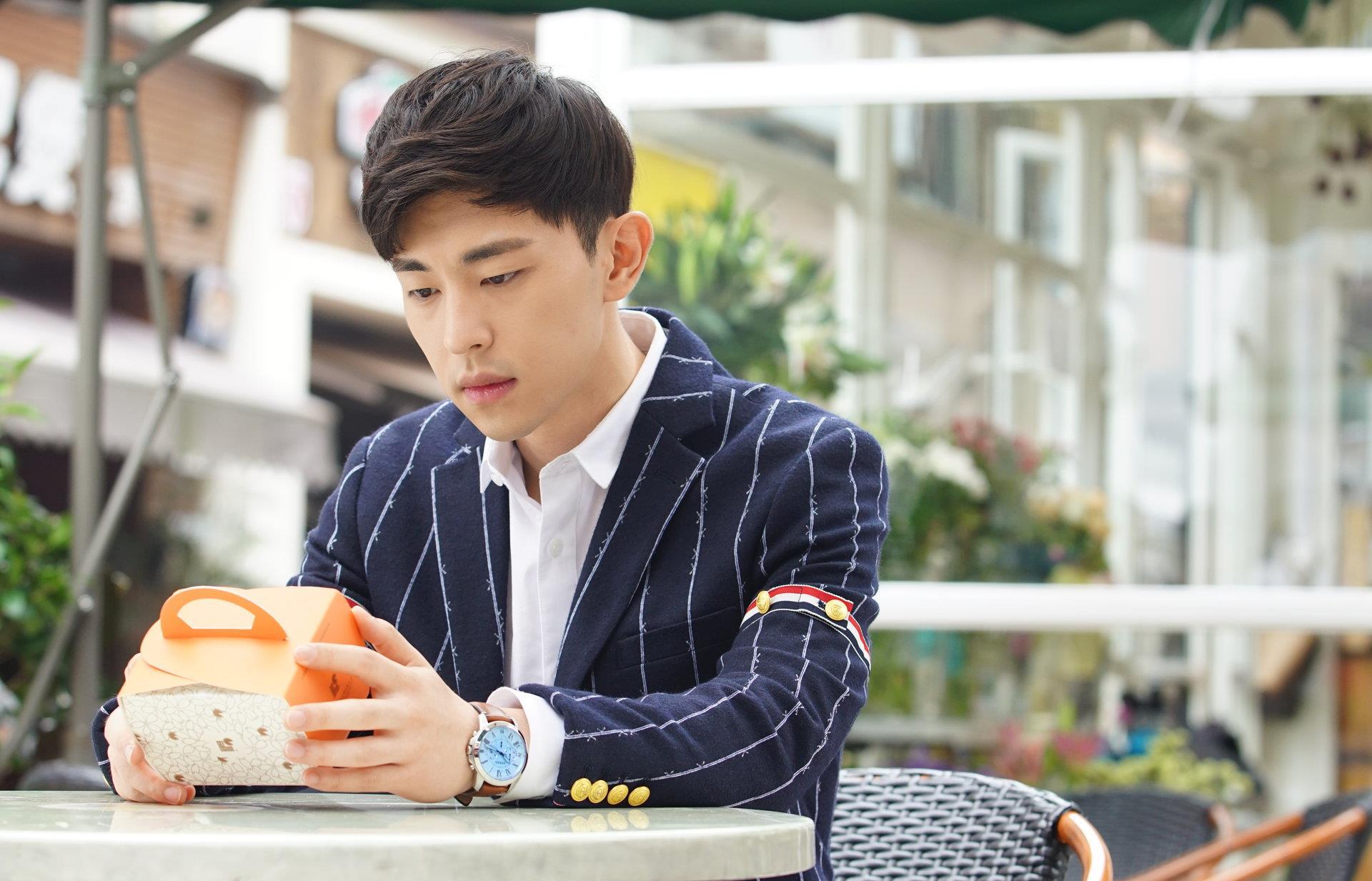 巴啦啦小魔仙石小龙长大样子,巴啦啦小魔仙石小龙变身