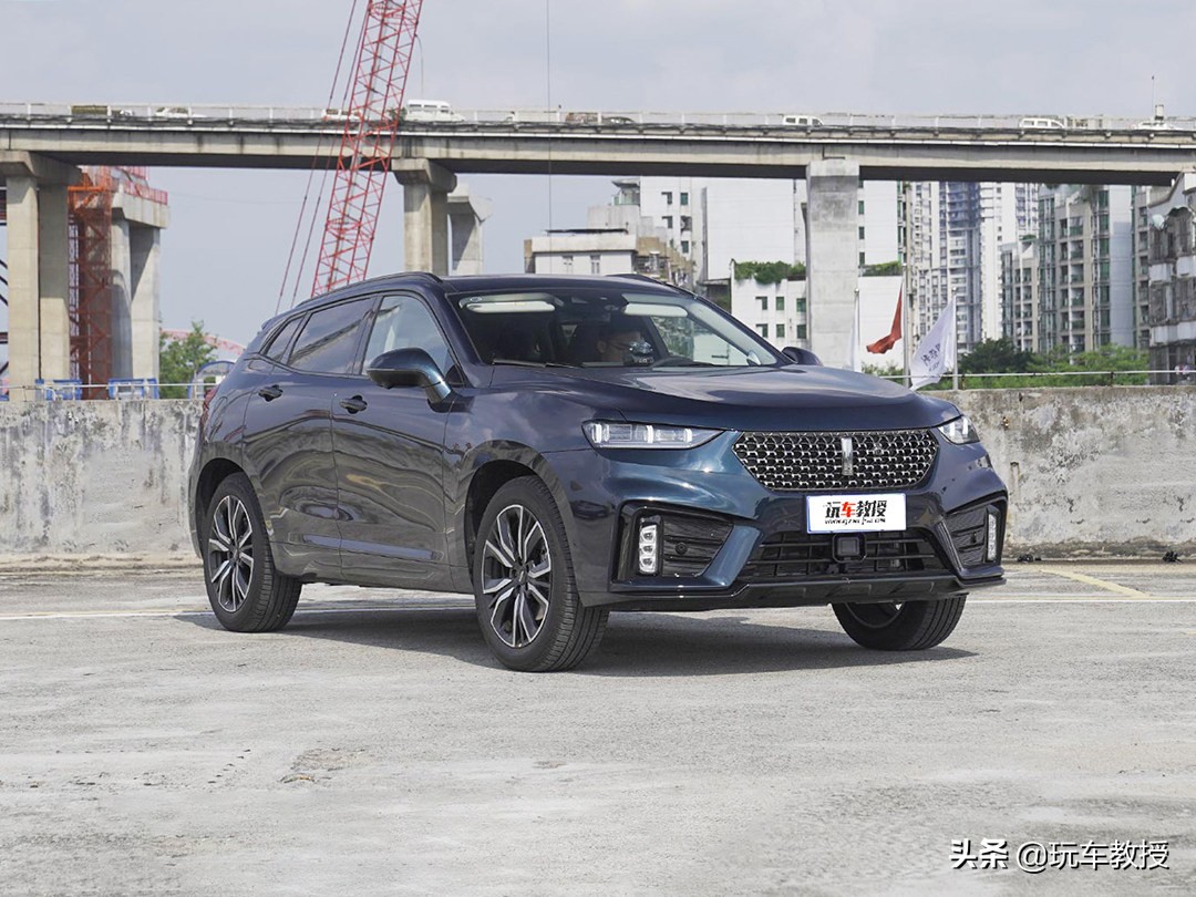 2023款坦克300顶配配置与讲解,全新一代坦克300总售量达到多少台